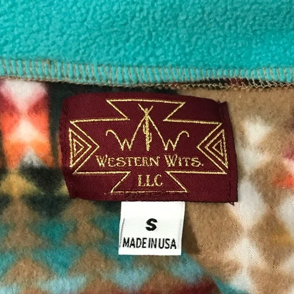 Western Wits Southwestern Patterned Pullover - Picture 5 of 6